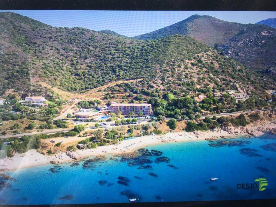 Bel App T2 En Bord De Mer Vue Sanquinaires Piscine Ajaccio  Kültér fotó