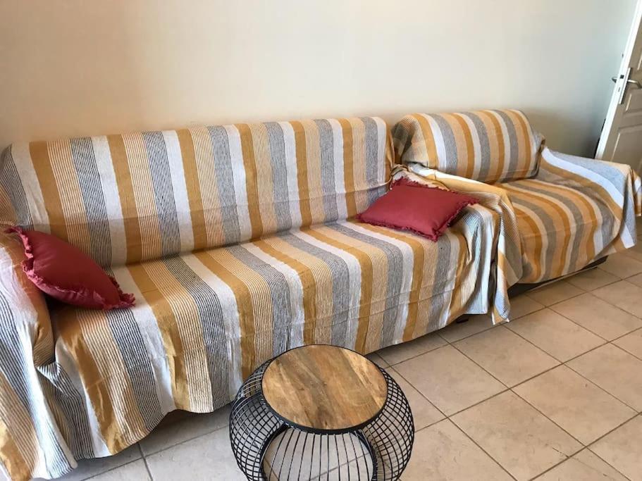 Bel App T2 En Bord De Mer Vue Sanquinaires Piscine Ajaccio  Kültér fotó